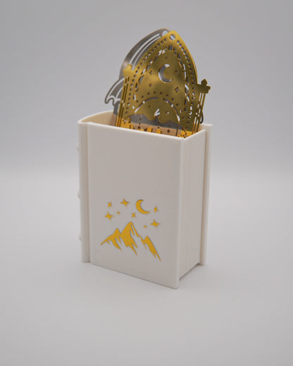 Lesezeichen- & Stiftehalter "Berge & Sterne"