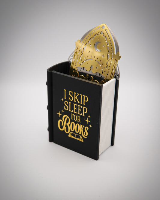 Lesezeichen- & Stiftehalter "Skip sleep for books"