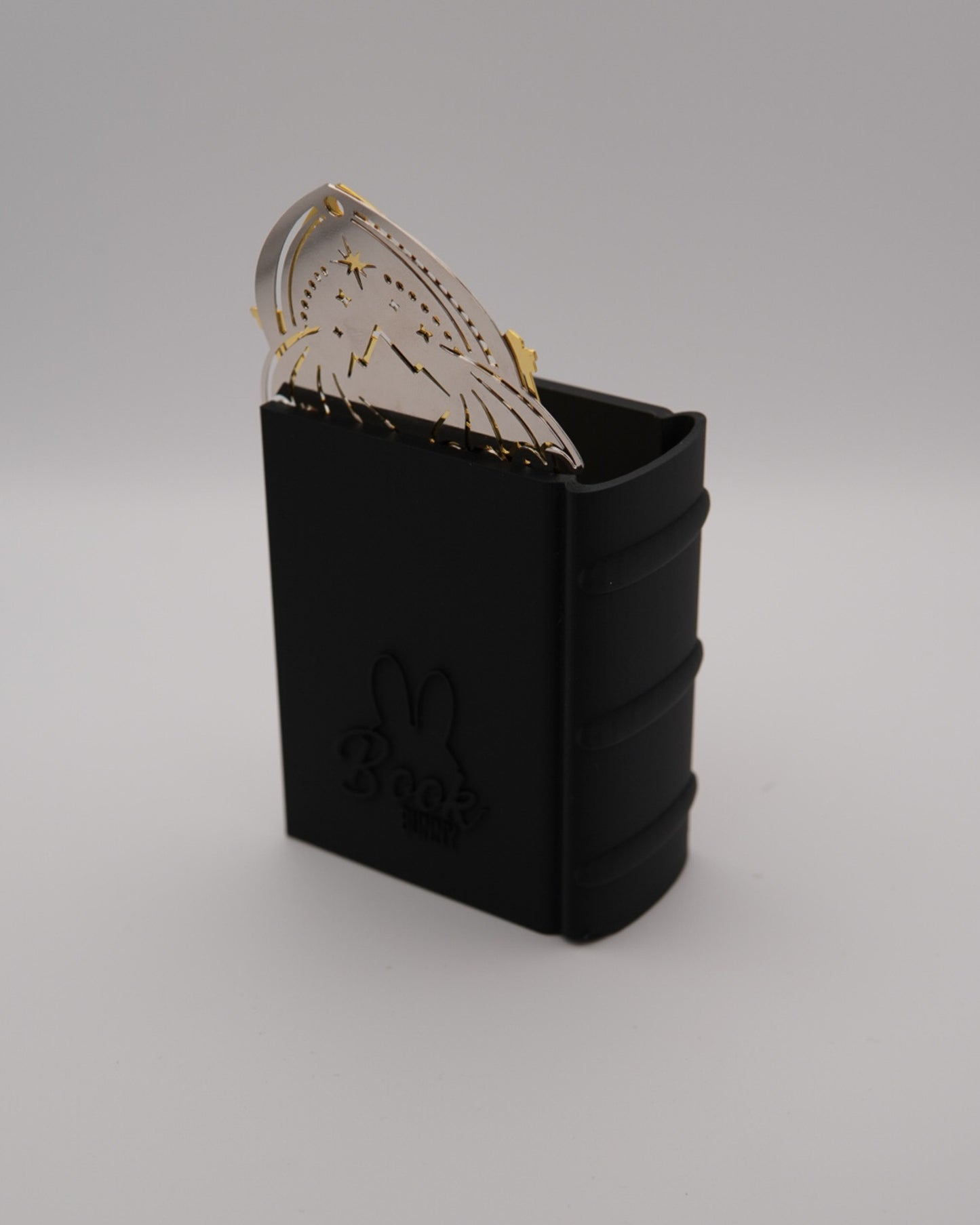 Lesezeichen- & Stiftehalter "Skip sleep for books"