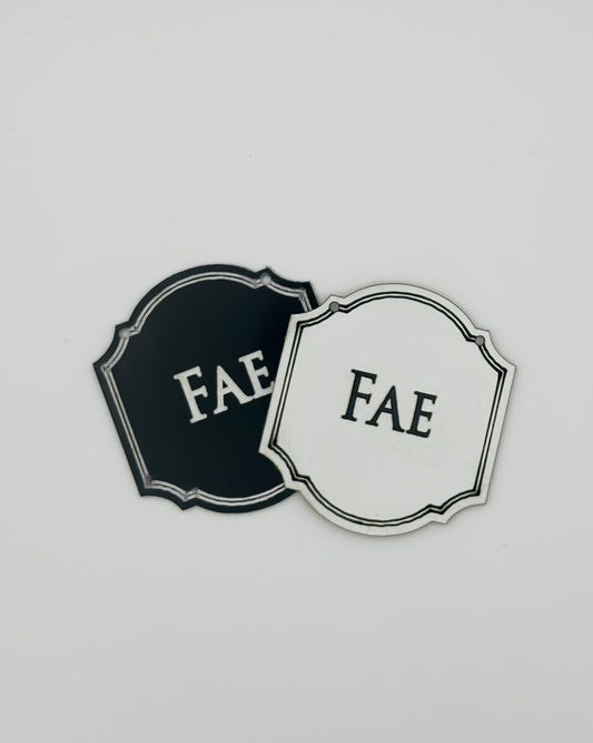 Hängeschild "Fae"