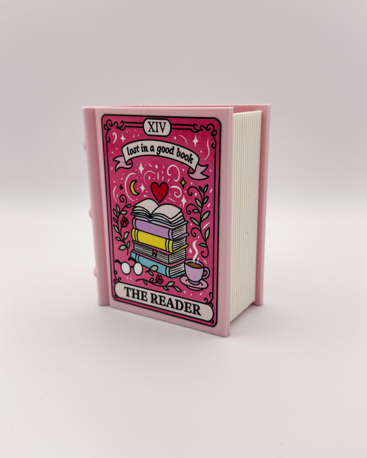 Lesezeichen- & Stiftehalter "The Reader"