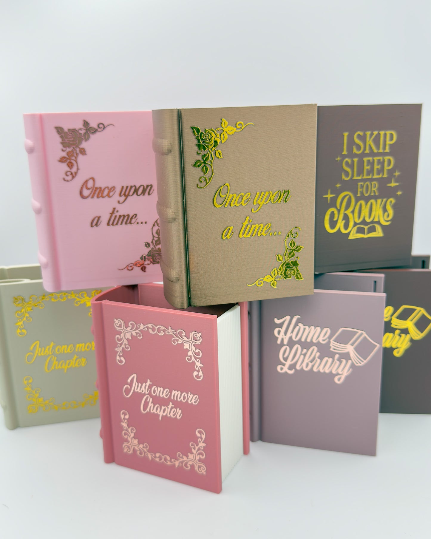 Lesezeichen- & Stiftehalter "Home Library"