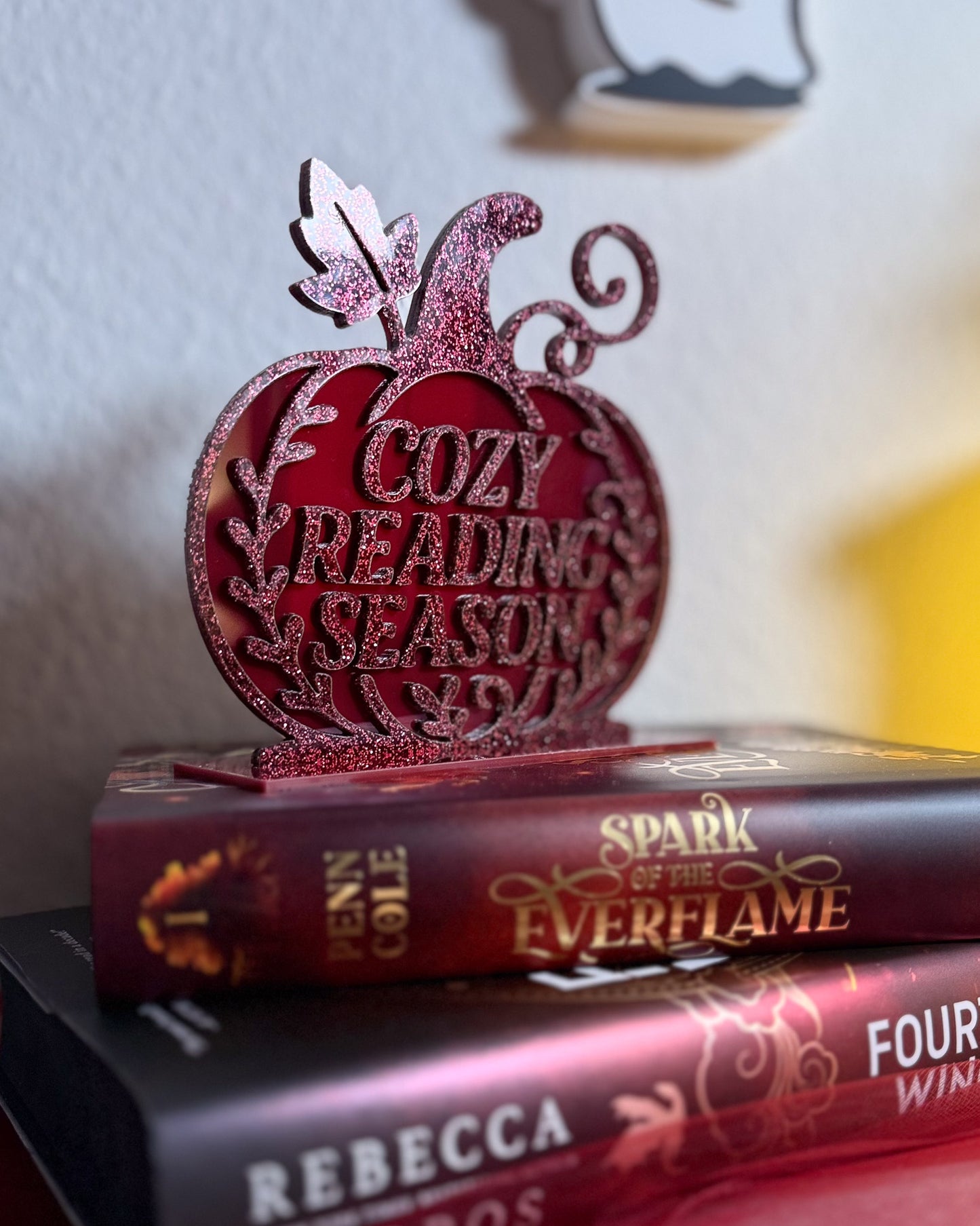 "Cozy Reading Season" - Kürbis Acrylaufsteller
