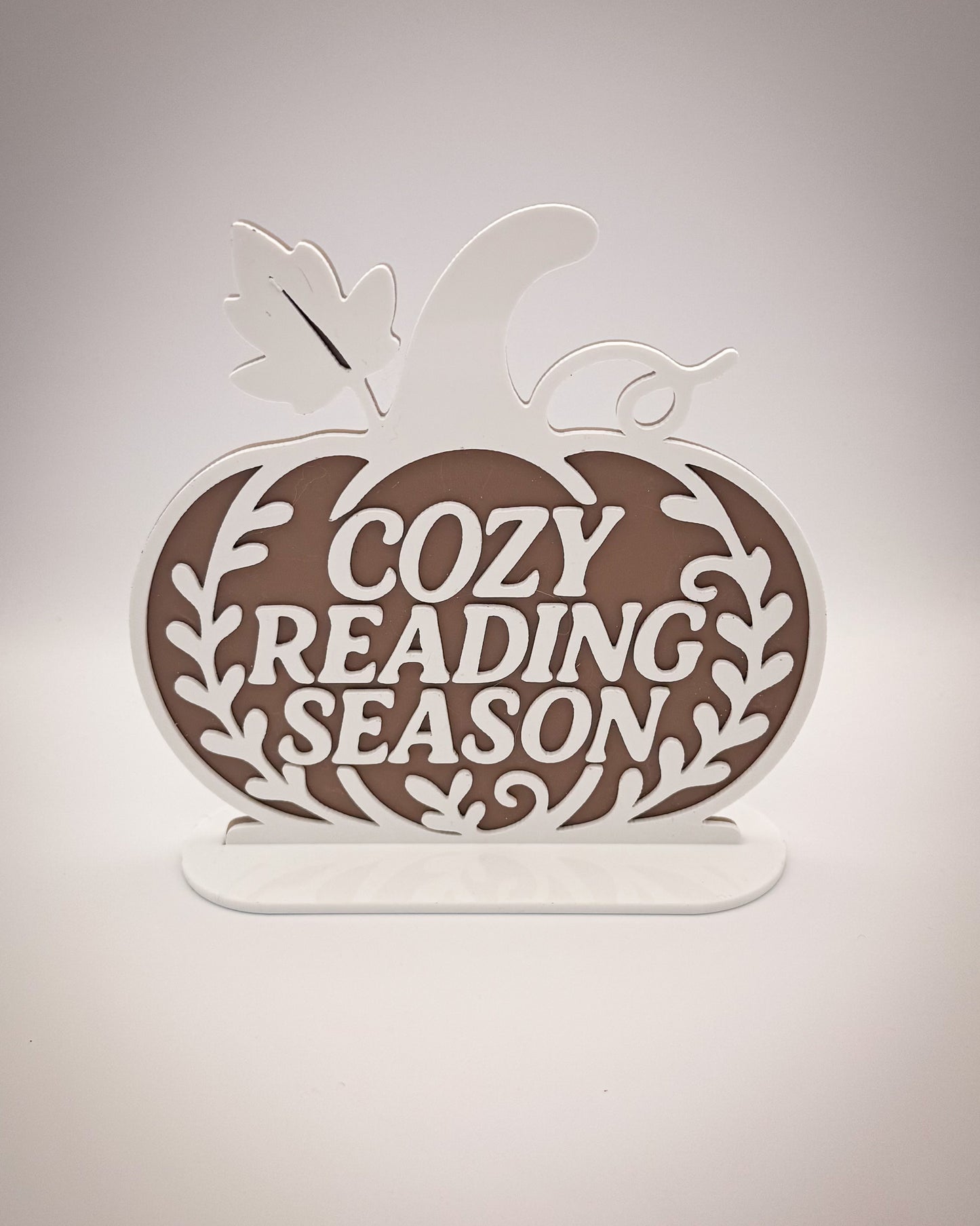 "Cozy Reading Season" - Kürbis Acrylaufsteller